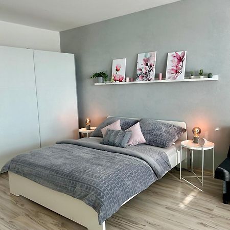 Magnolia Studio Apartment براتسيلافا المظهر الخارجي الصورة